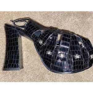 Demonia Platform Skully Pumps